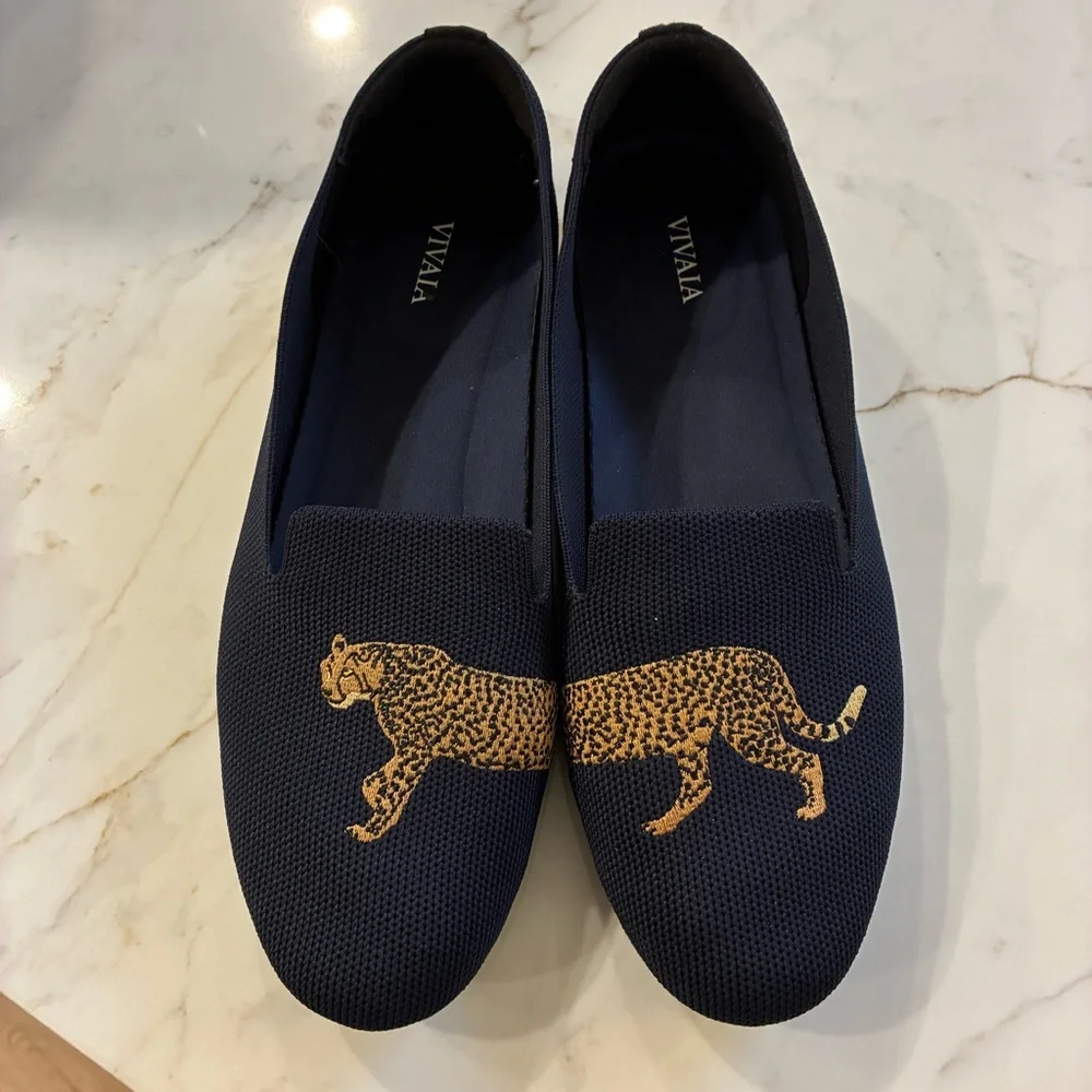 Vivaia Navy Loafers with Leopard Embroidery. Size 42. Water resistant. Gorgeous! - Picture 4 of 9